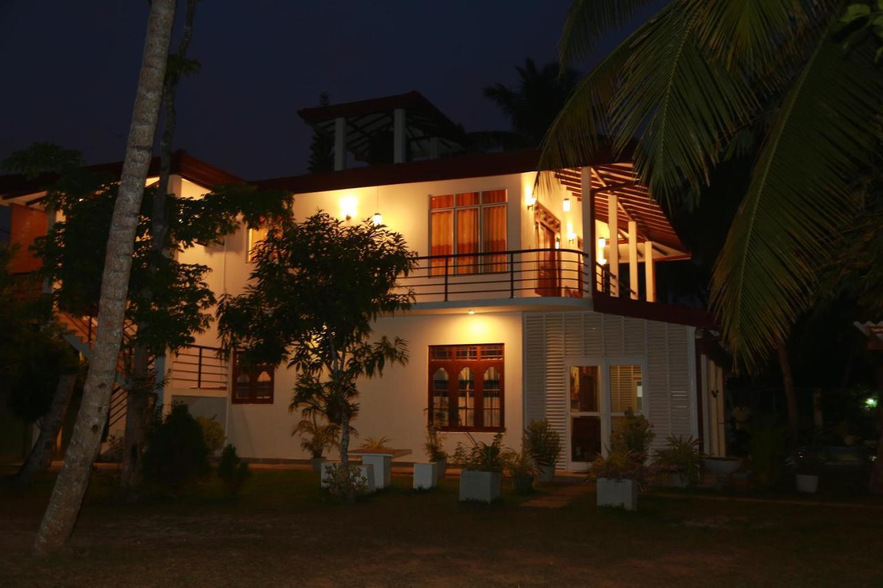 Villa A.Sms Induruwa Exterior foto